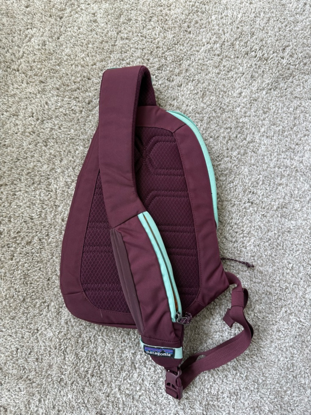 Patagonia Atom 8L Sling Bag - Picture 2 of 6